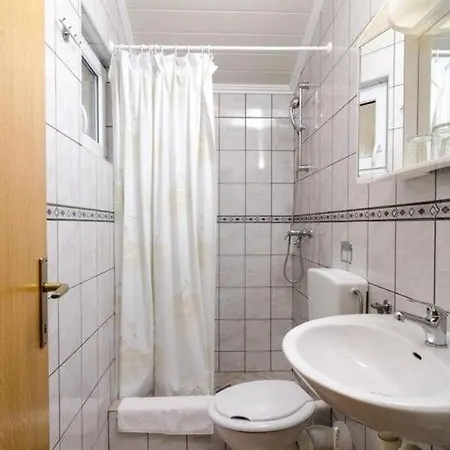 Lägenhet Nikol - One Bedroom With Sea View 2