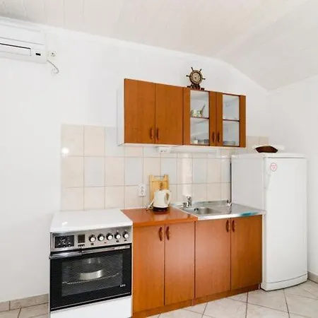 Nikol - One Bedroom With Sea View 2 *